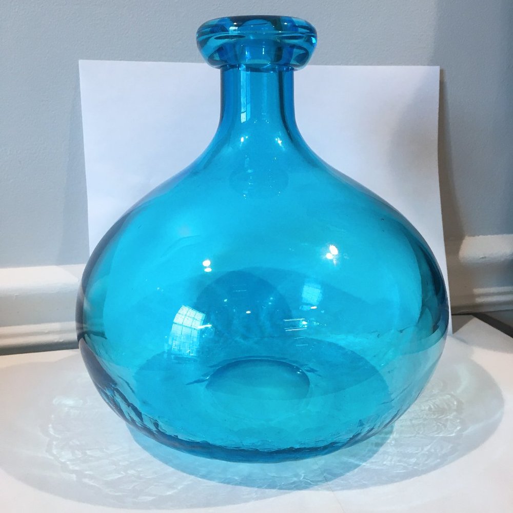 Gorgeous Heavy Turquoise Blue Glass Vase